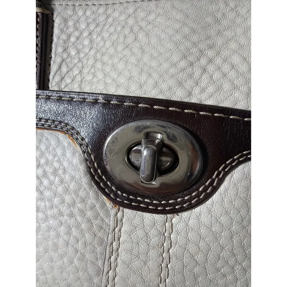 Coach Hampton Y2K White and Brown Tote Bag Turnlock Milled Leather 2009